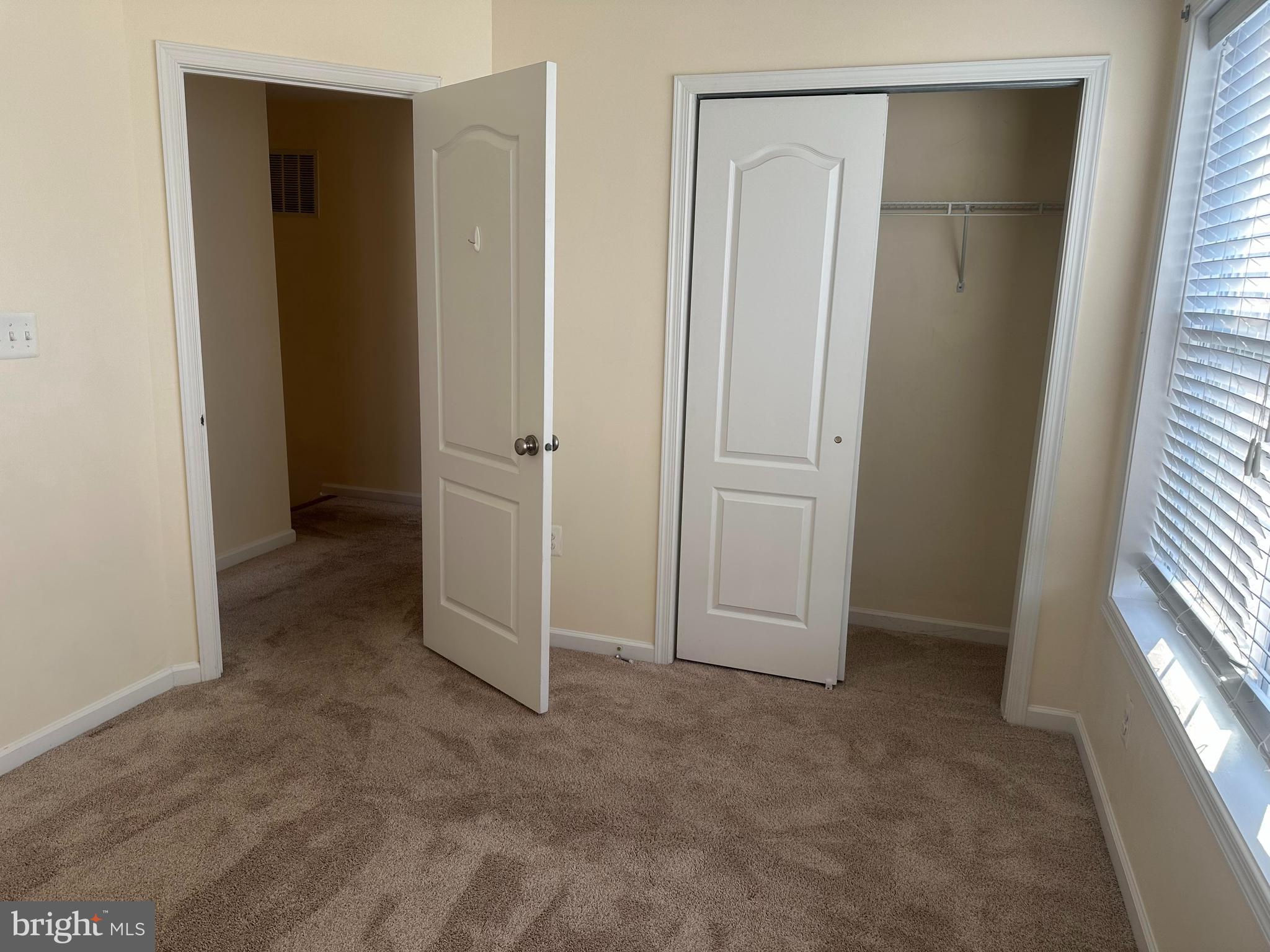 LOUDOUN VALLEY FAIRMONT - Residential Lease