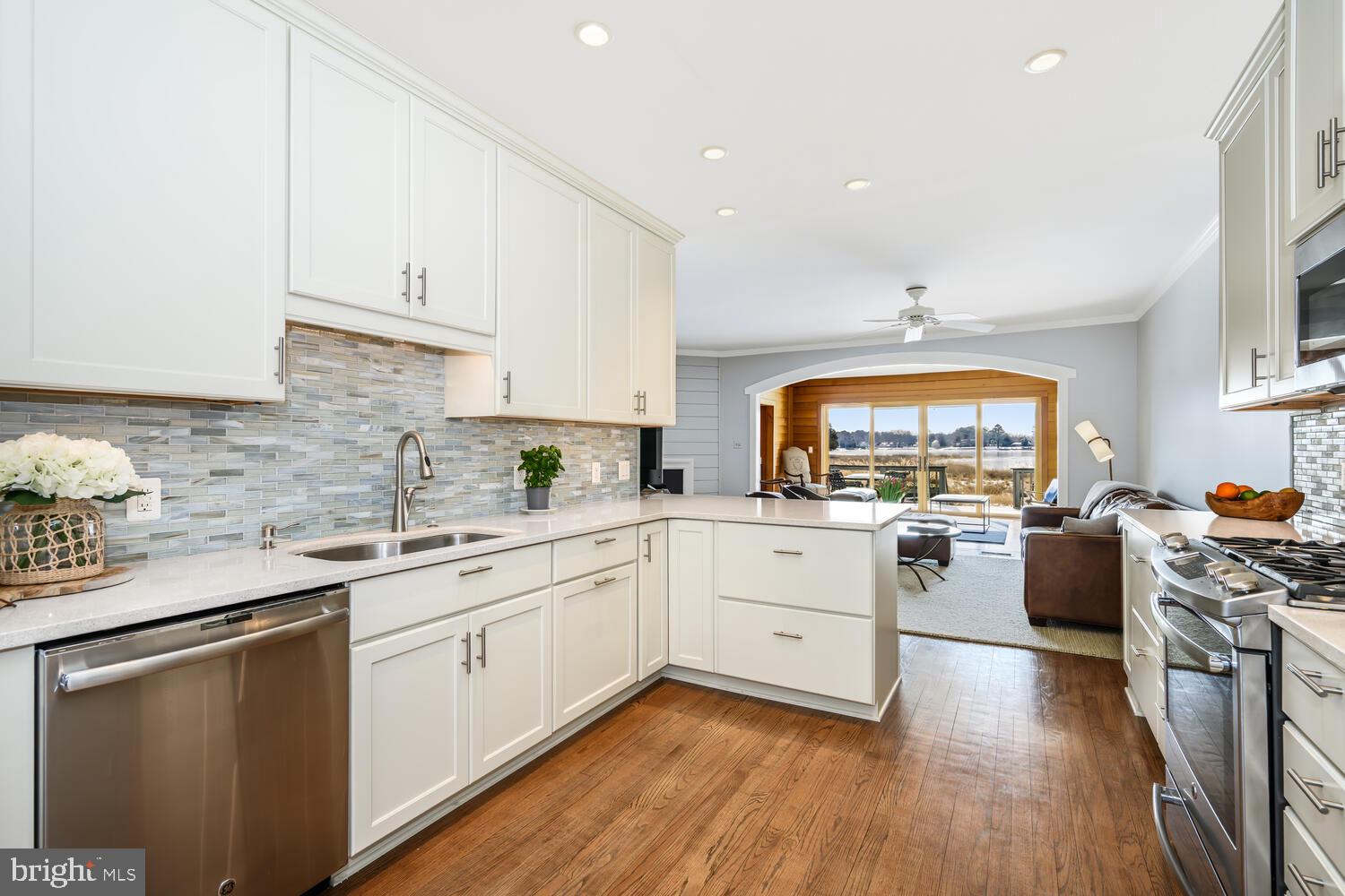 PERRY CABIN - Residential