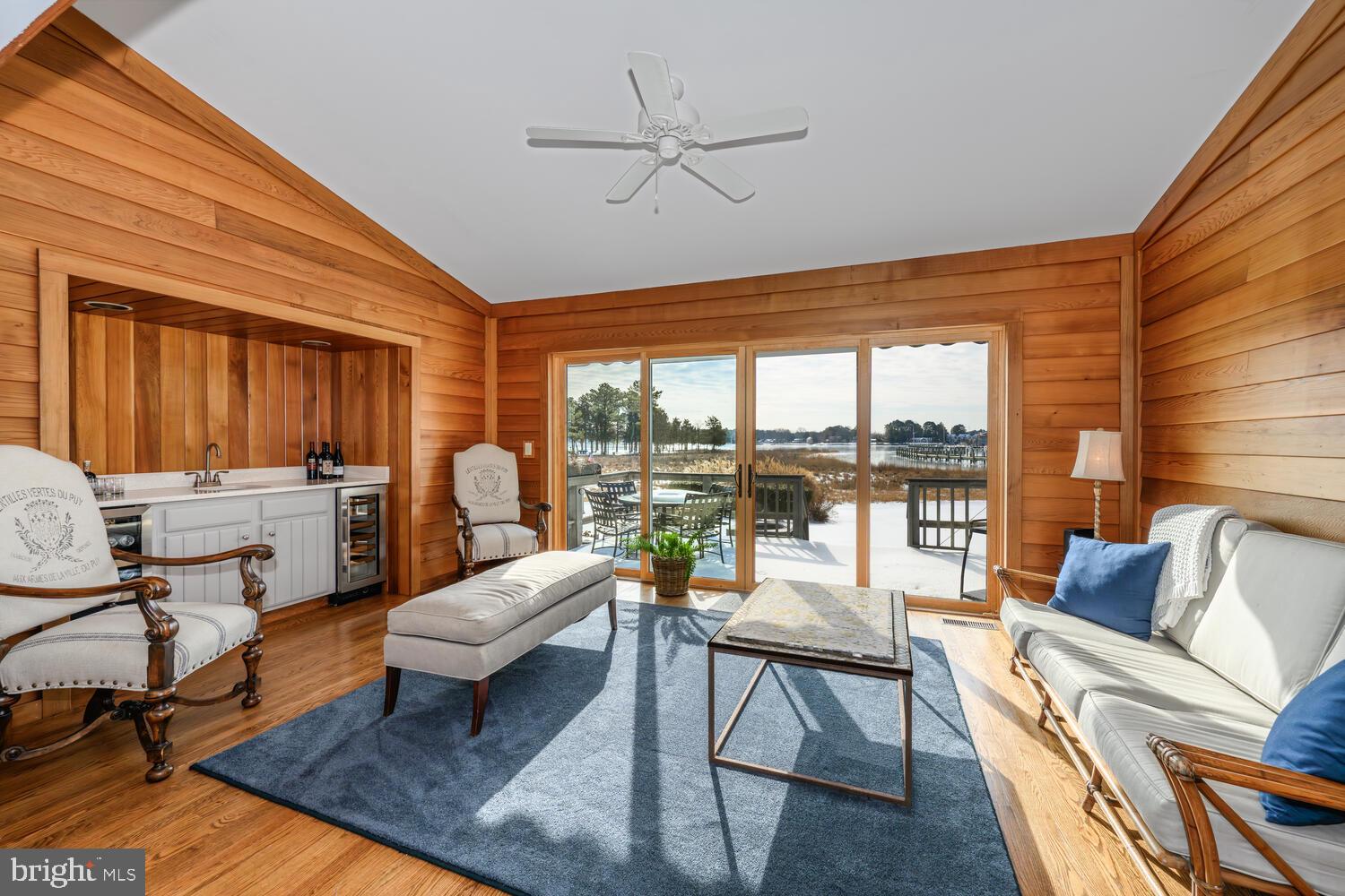 PERRY CABIN - Residential