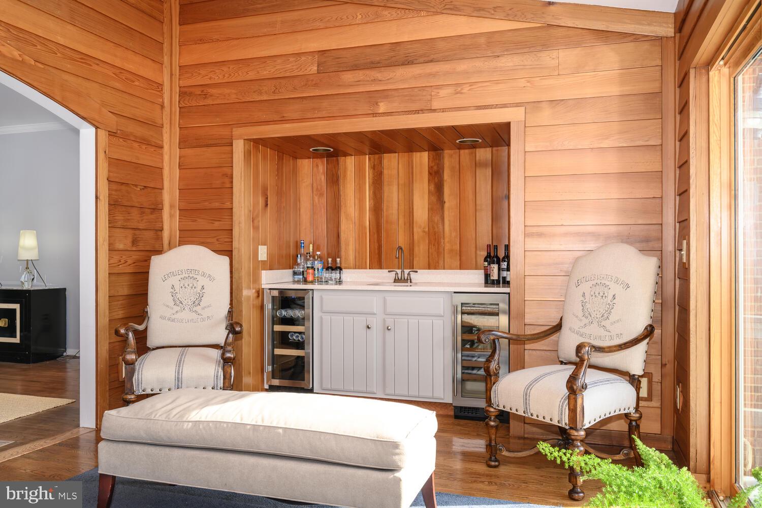 PERRY CABIN - Residential