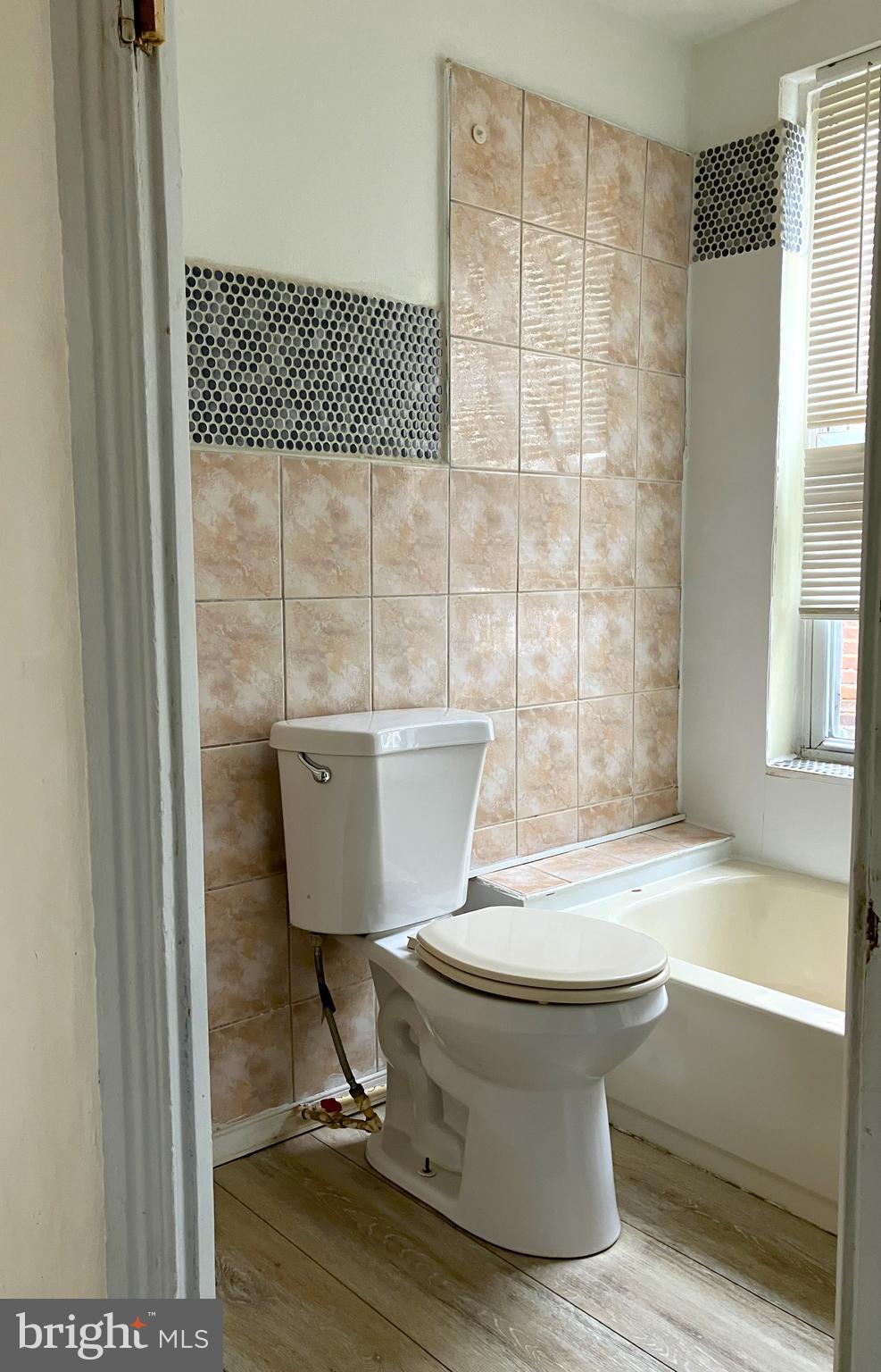 KENSINGTON - Residential