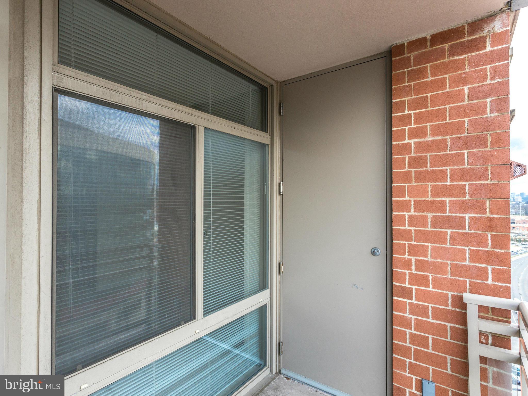 ECLIPSE ON CENTER PARK - Residential Lease