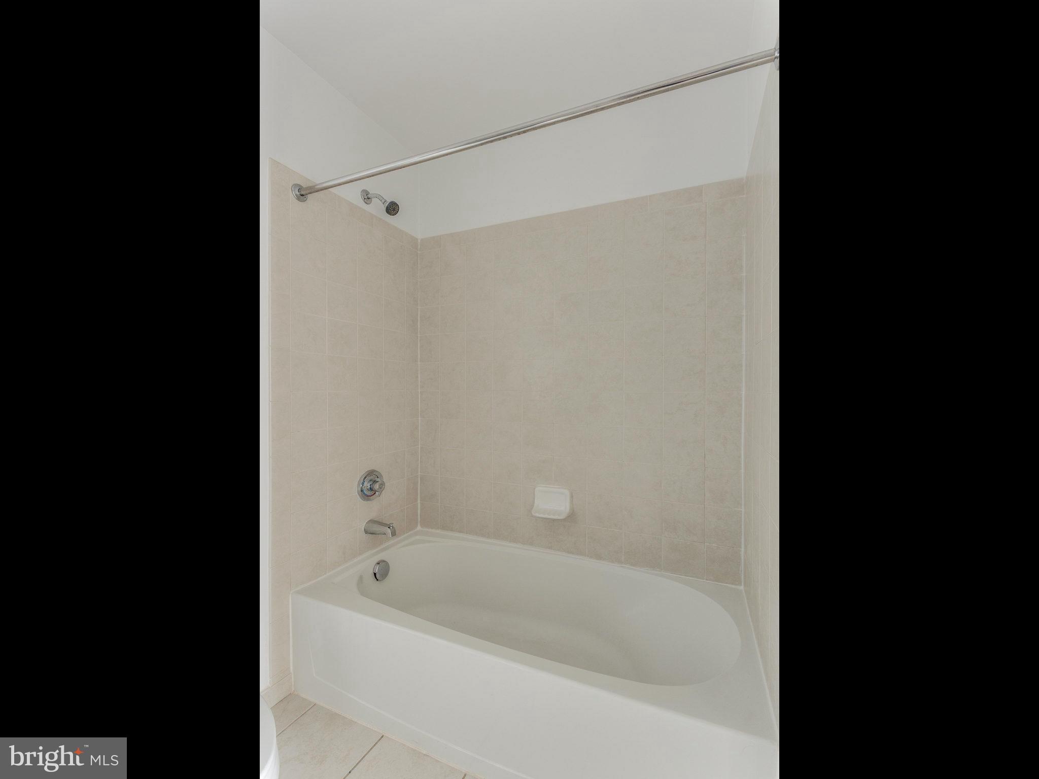 ECLIPSE ON CENTER PARK - Residential Lease