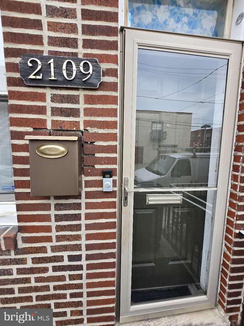2109 S 9TH STREET PHILADELPHIA PA 19148