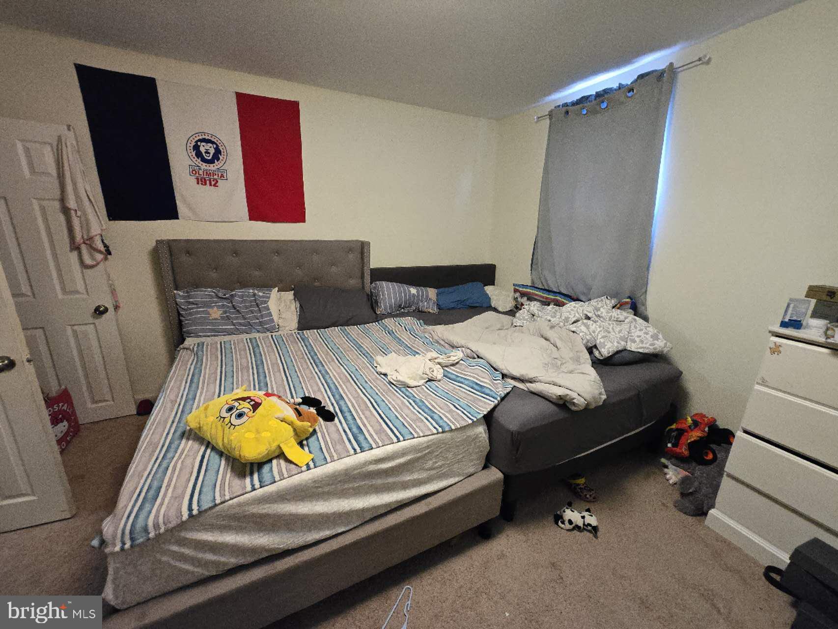 PHILADELPHIA - Residential