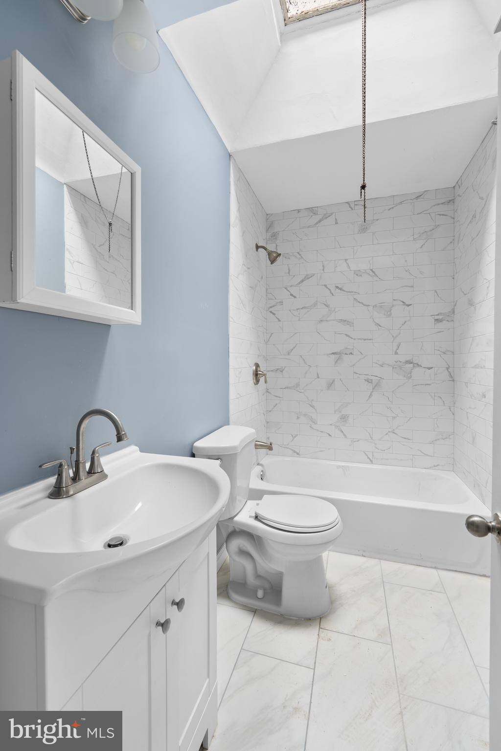 WEST OAK LANE - Residential