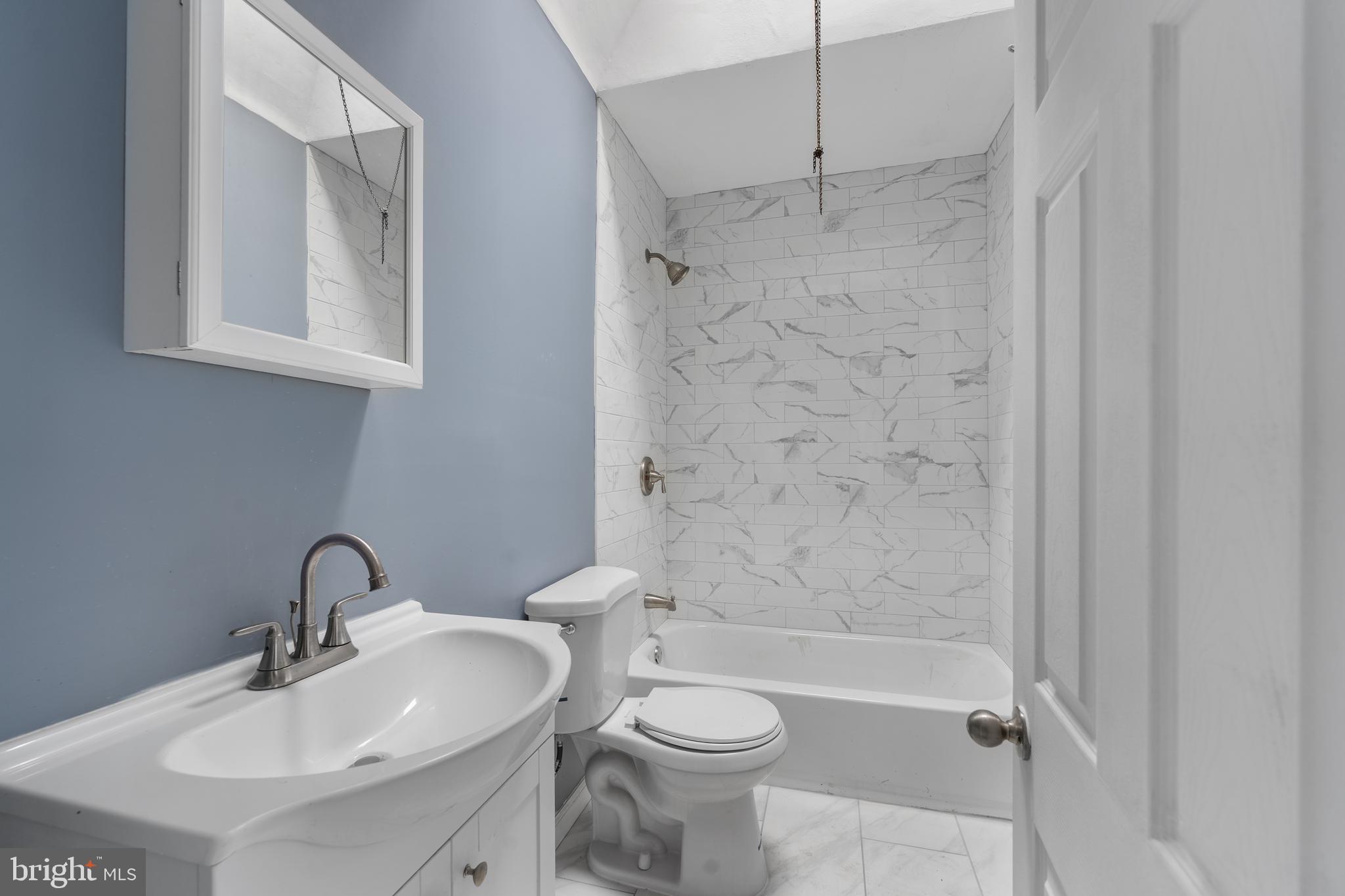 WEST OAK LANE - Residential