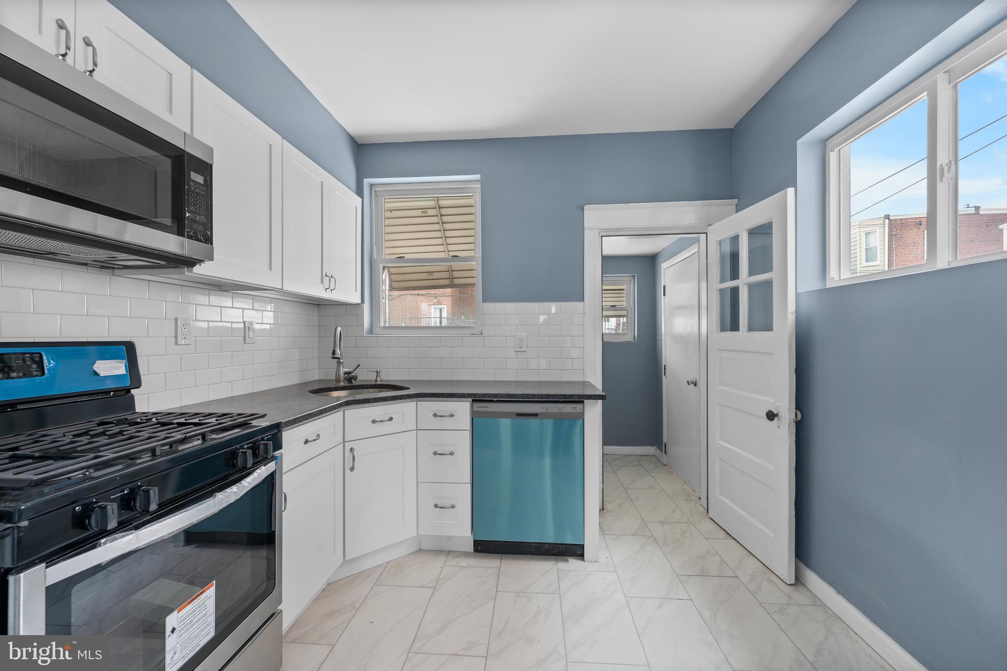 WEST OAK LANE - Residential