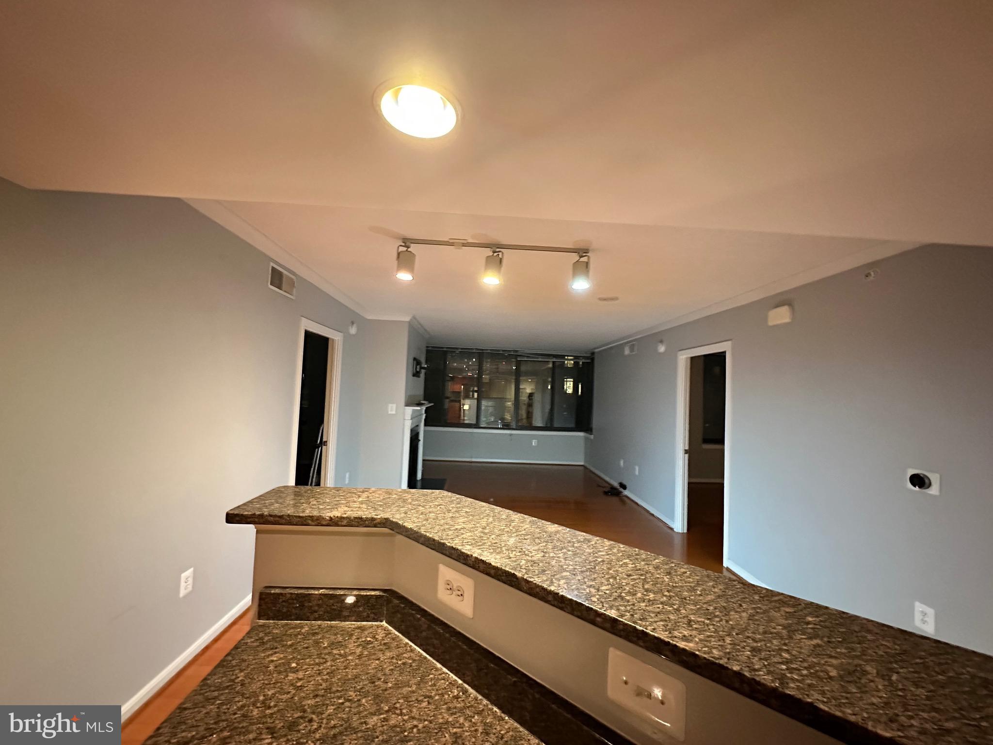 2220 FAIRFAX DRIVE 806