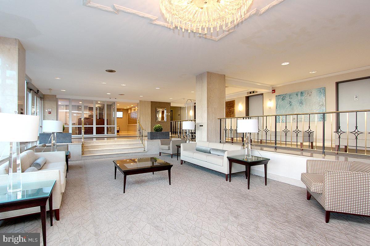 WOODSIDE - Residential Lease