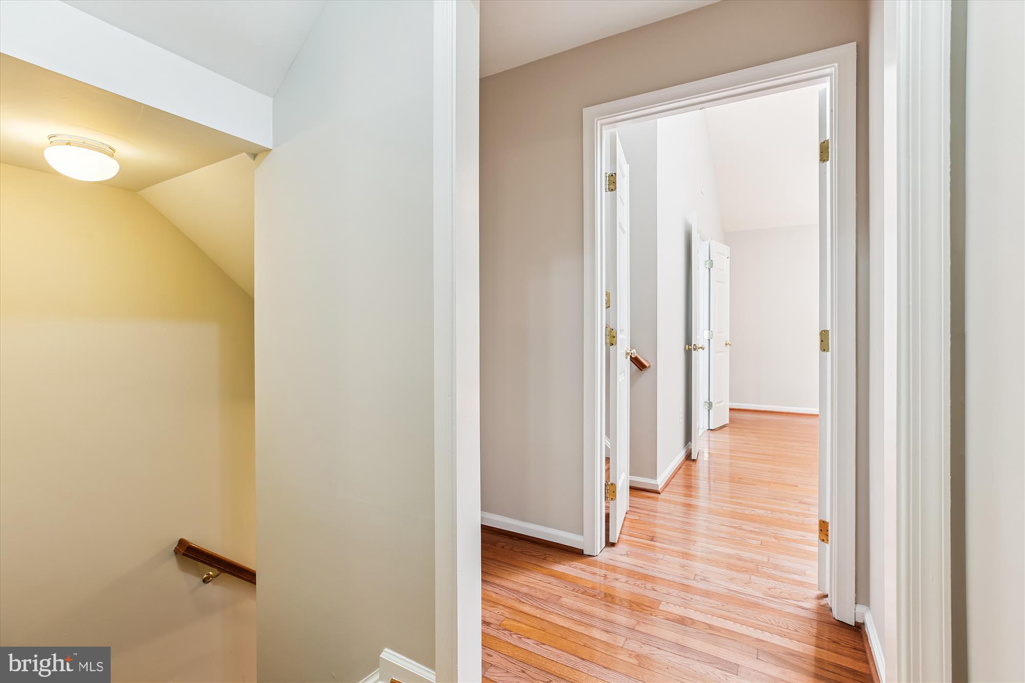 JAMES CREEK - Residential