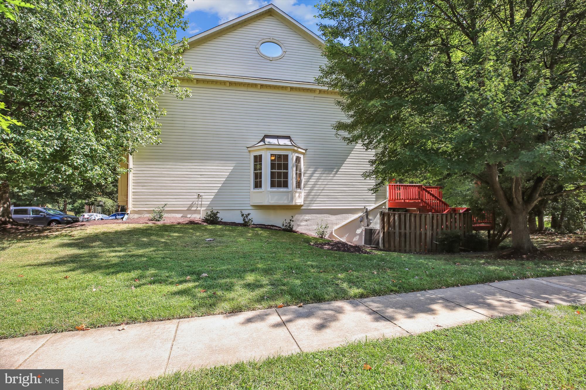 JAMES CREEK - Residential