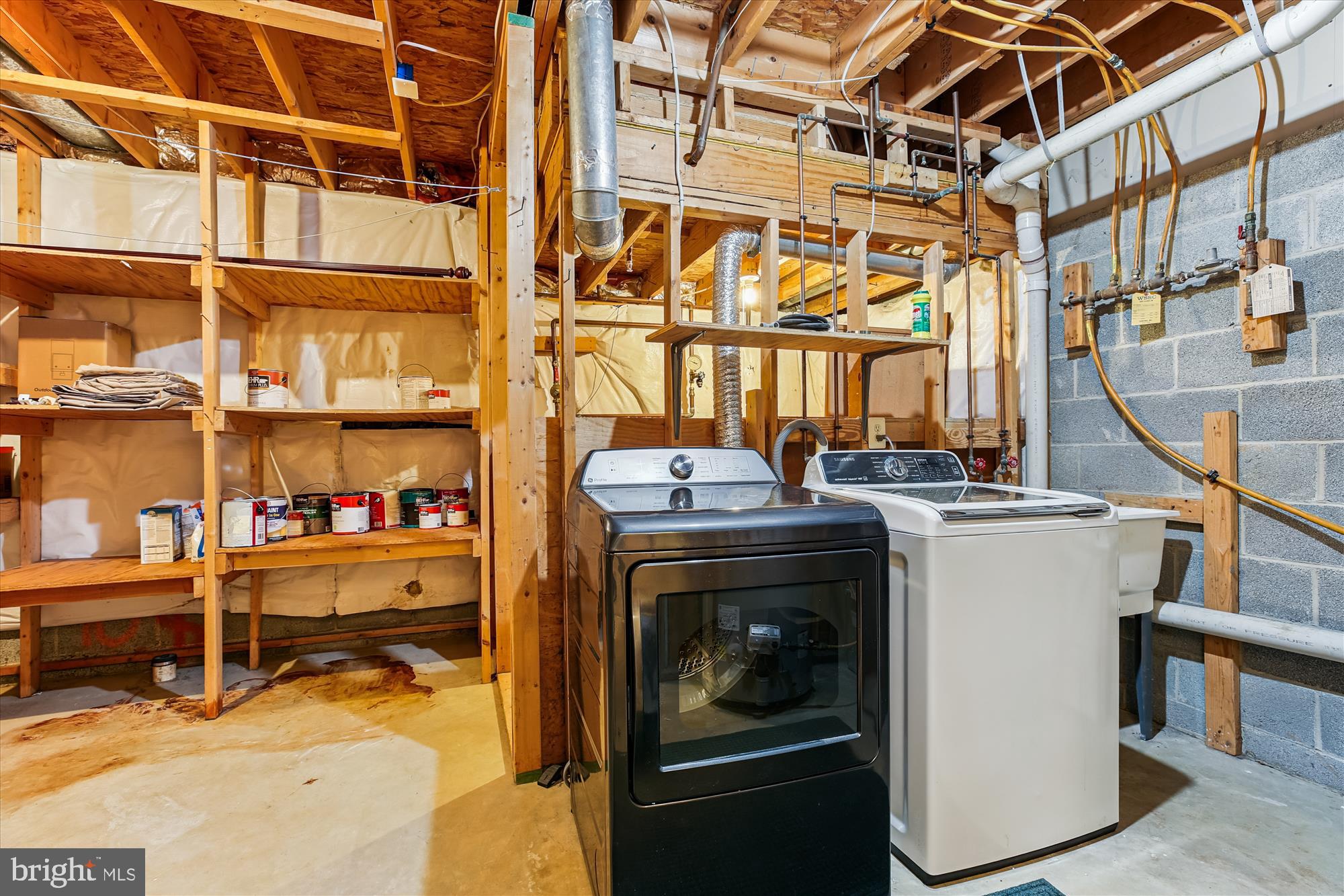 JAMES CREEK - Residential