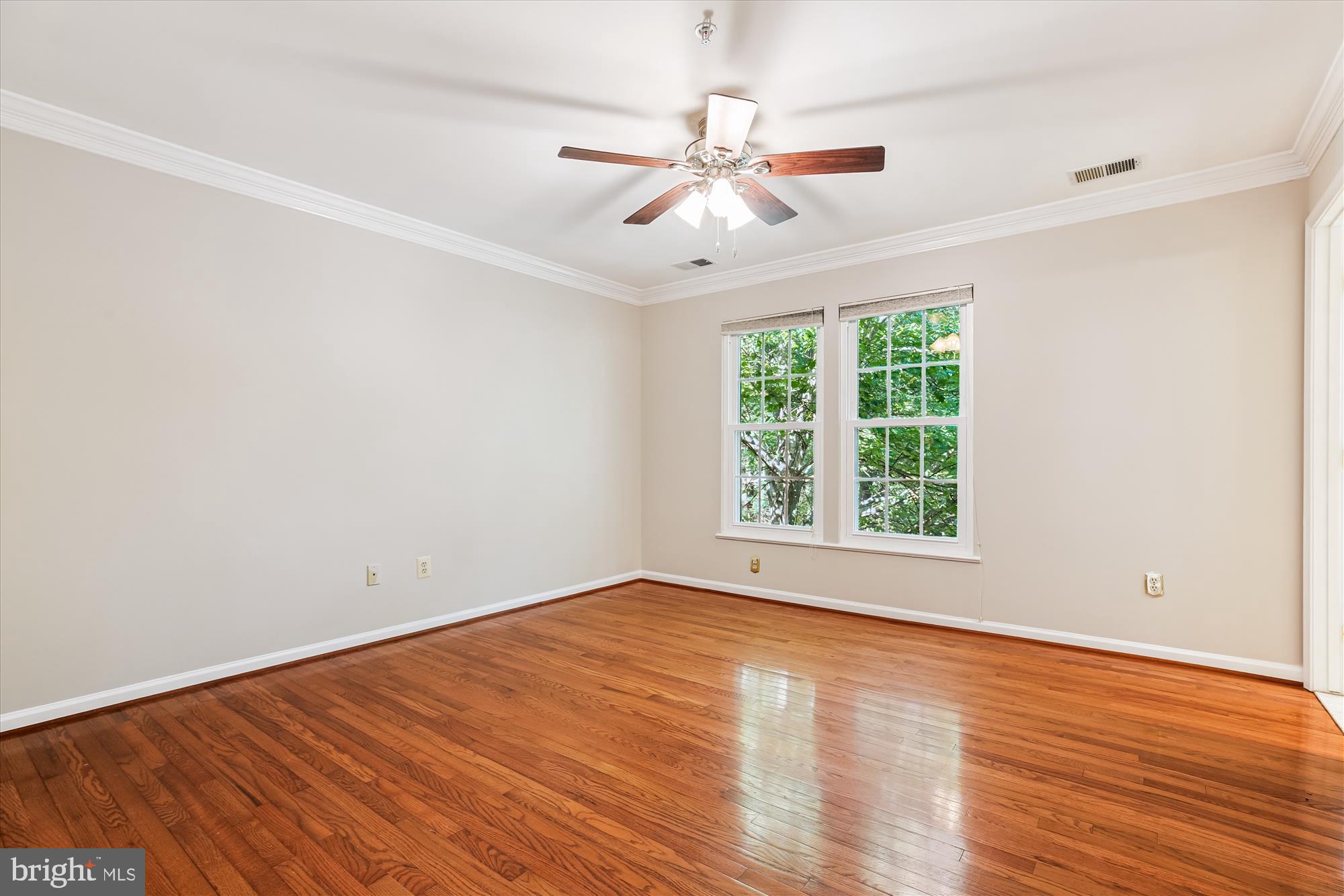 JAMES CREEK - Residential