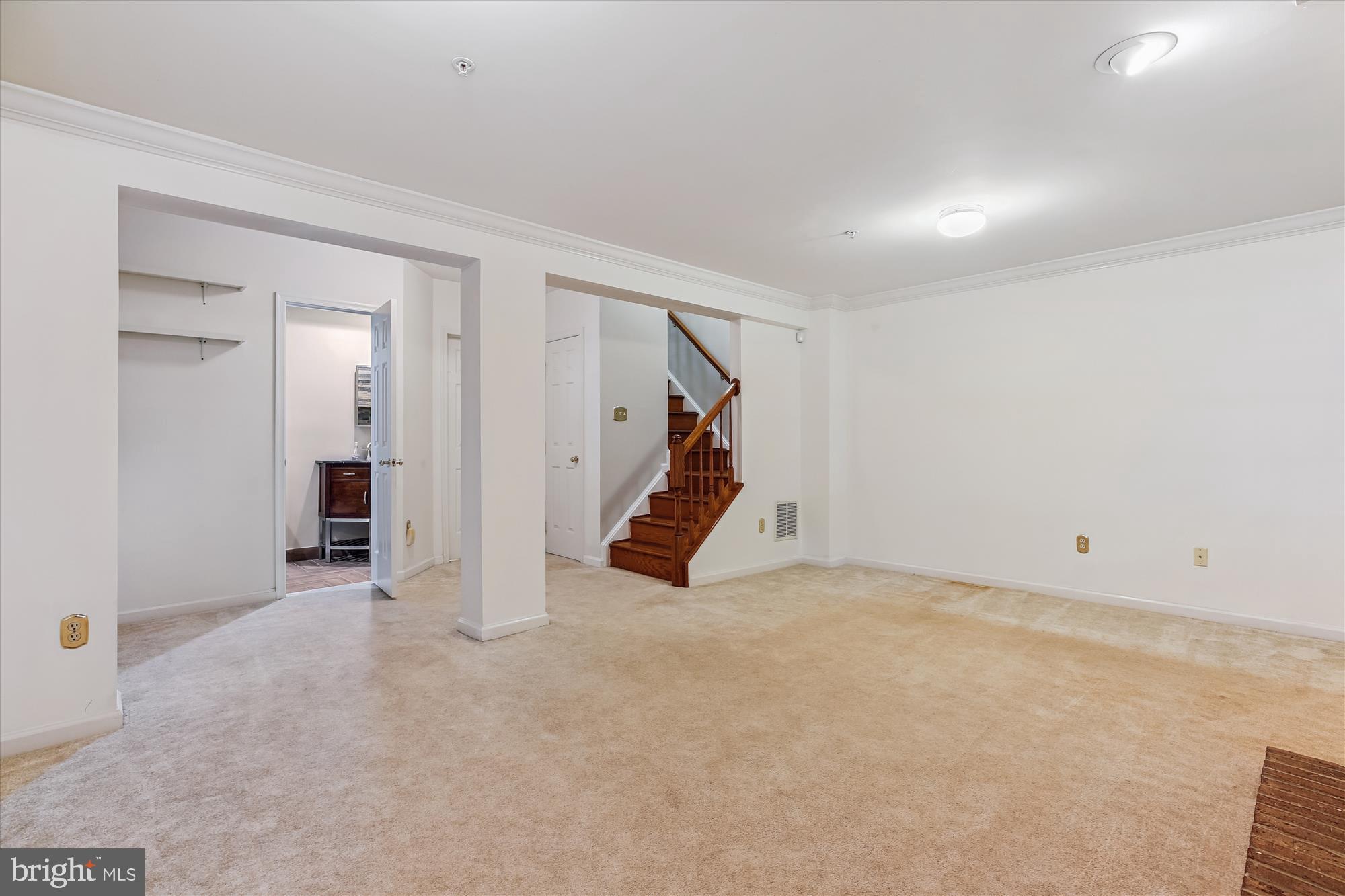 JAMES CREEK - Residential