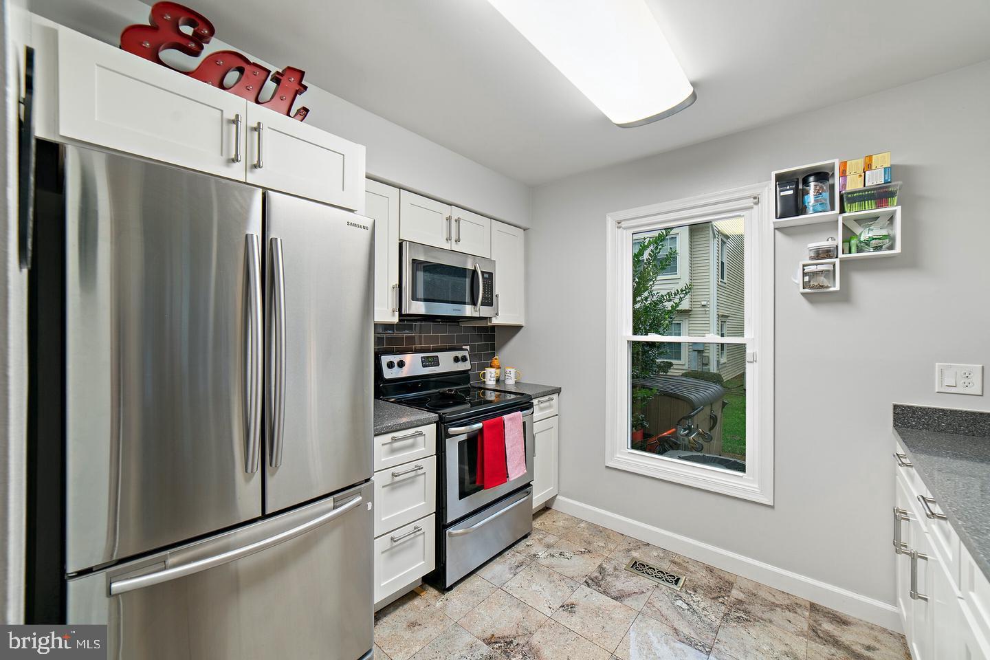 LAKE RIDGE - Residential Lease