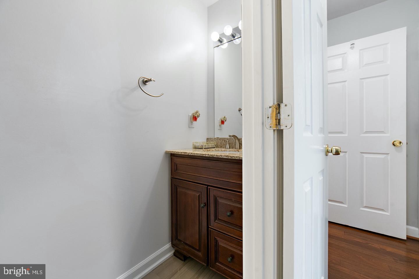 LAKE RIDGE - Residential Lease