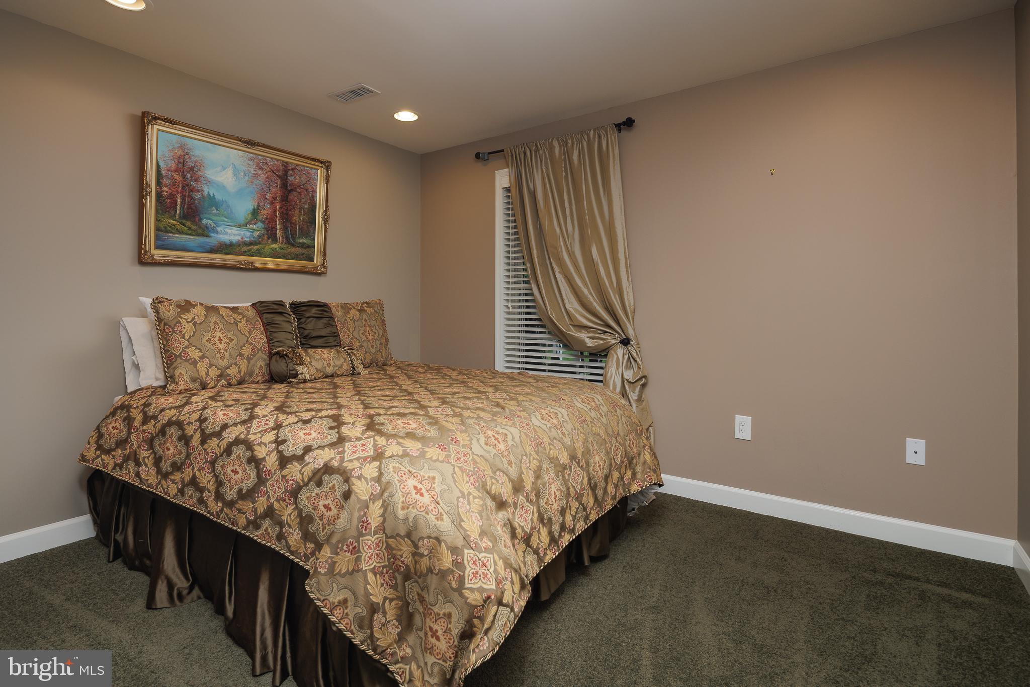 DOMINION VALLEY COUNTRY CLUB - Residential