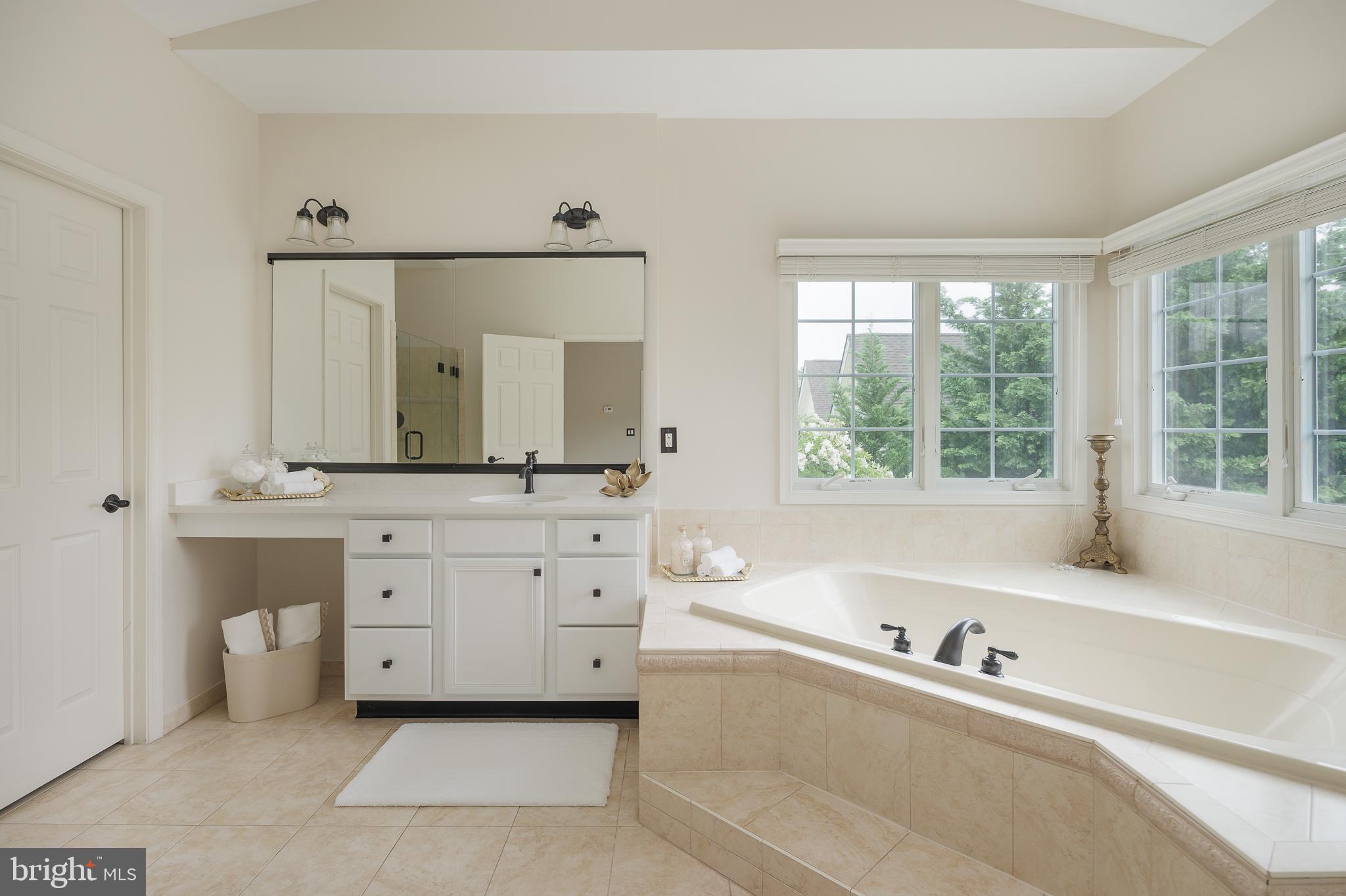 DOMINION VALLEY COUNTRY CLUB - Residential