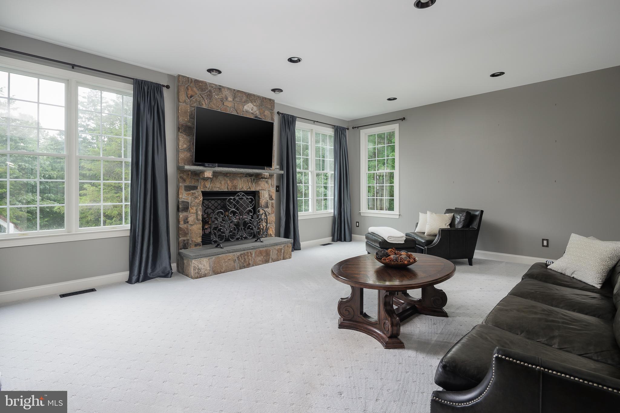 DOMINION VALLEY COUNTRY CLUB - Residential