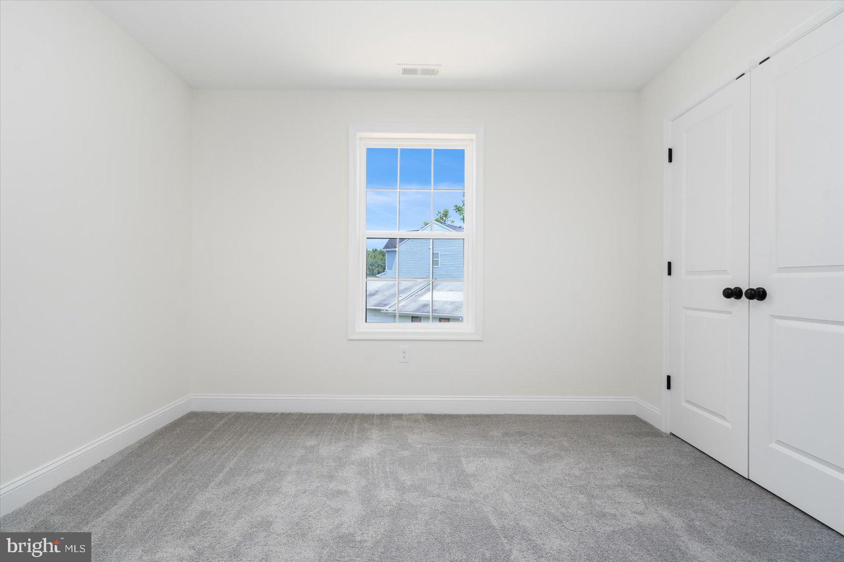 OLIVER BEACH - Residential