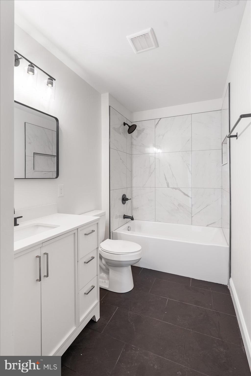 OLIVER BEACH - Residential