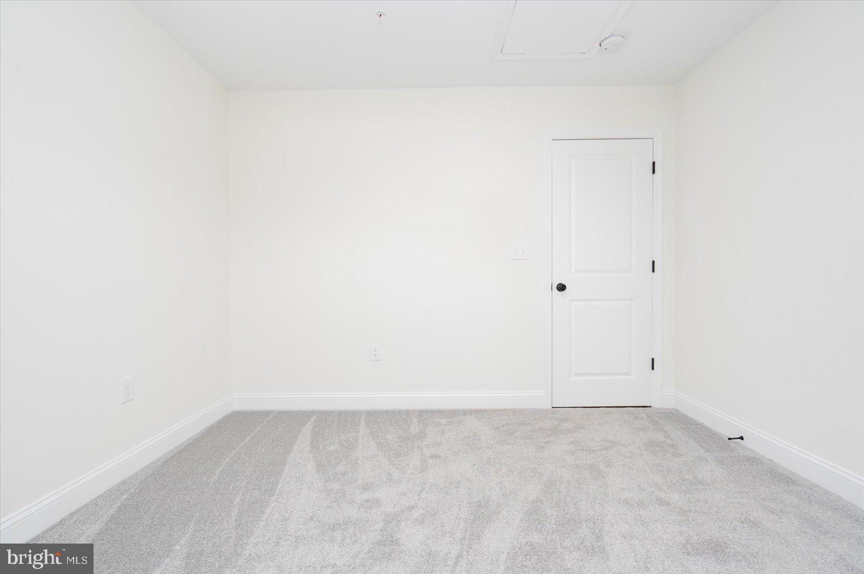 OLIVER BEACH - Residential