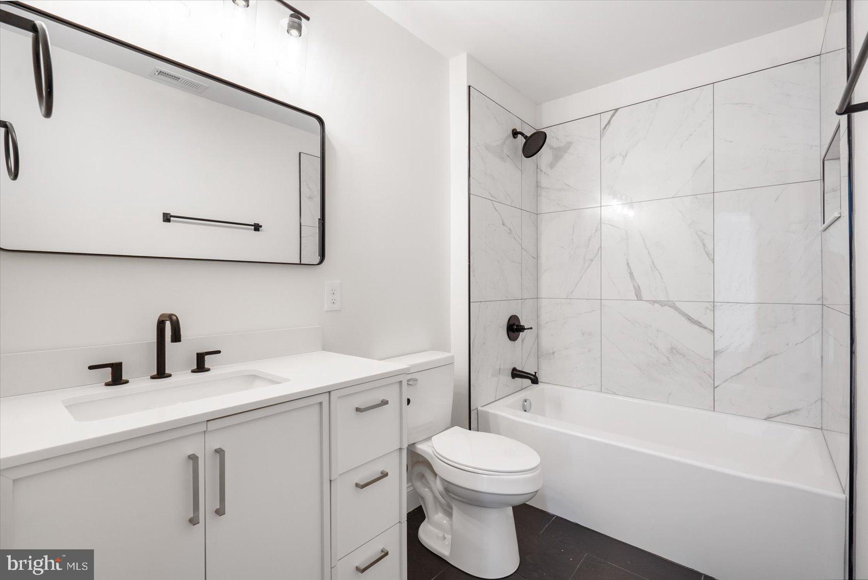 OLIVER BEACH - Residential