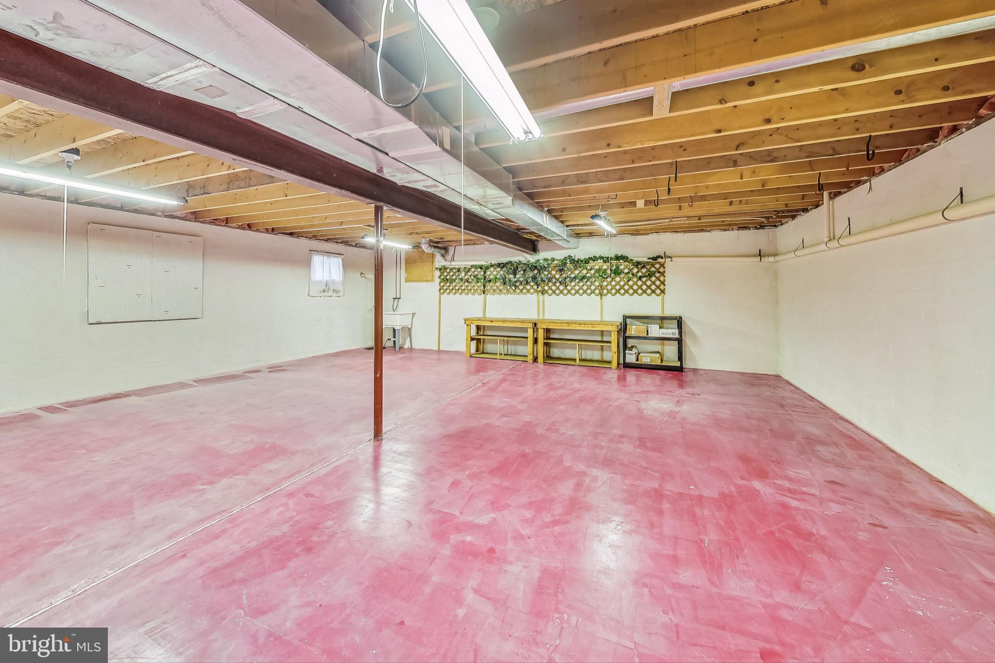 COLONIAL PARK EAST - Residential