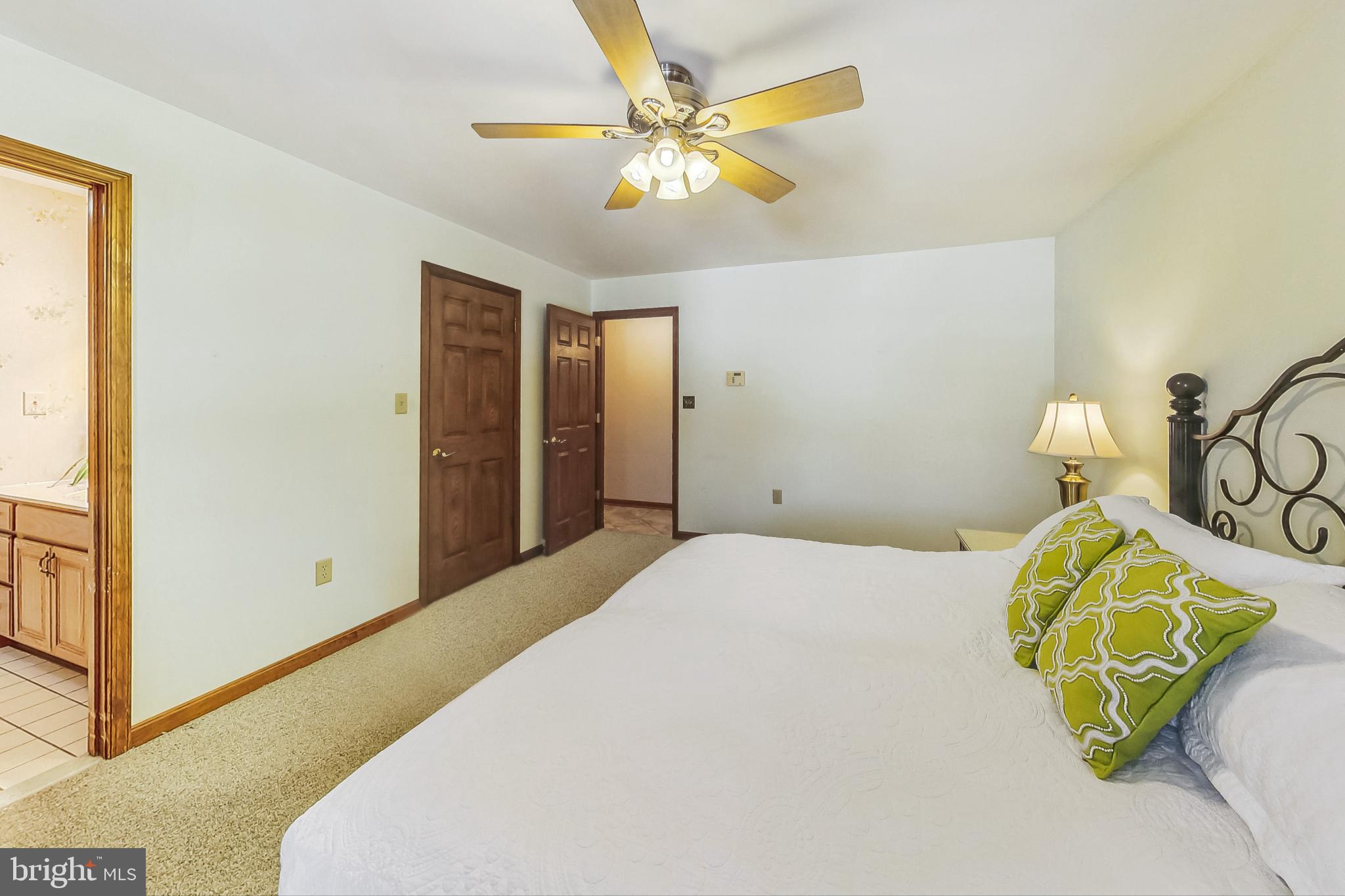 COLONIAL PARK EAST - Residential