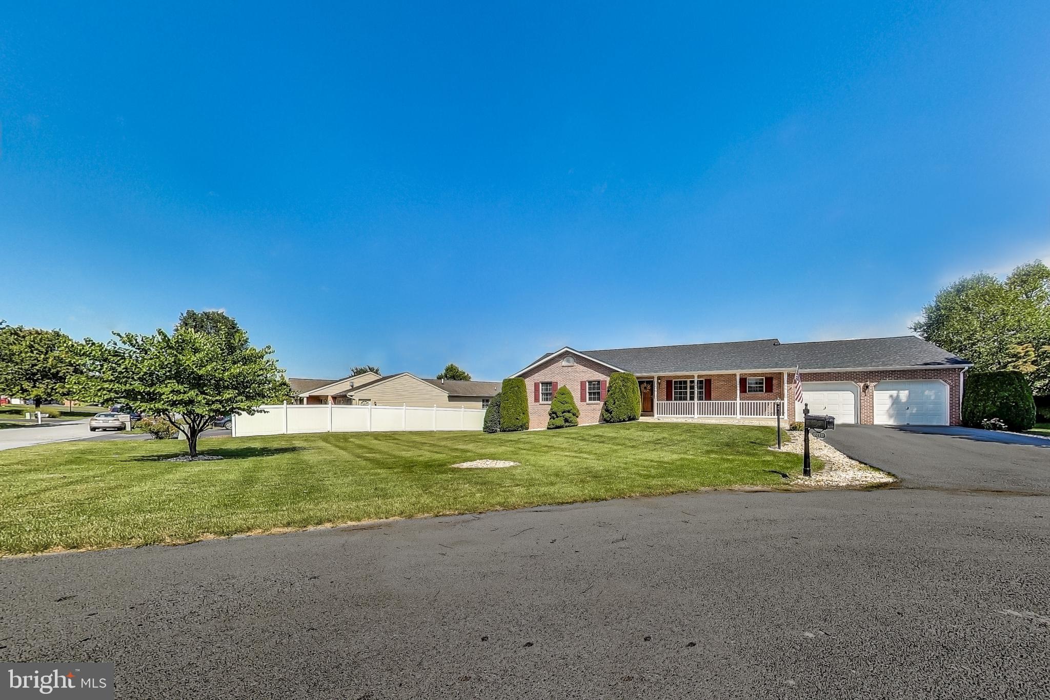 COLONIAL PARK EAST - Residential