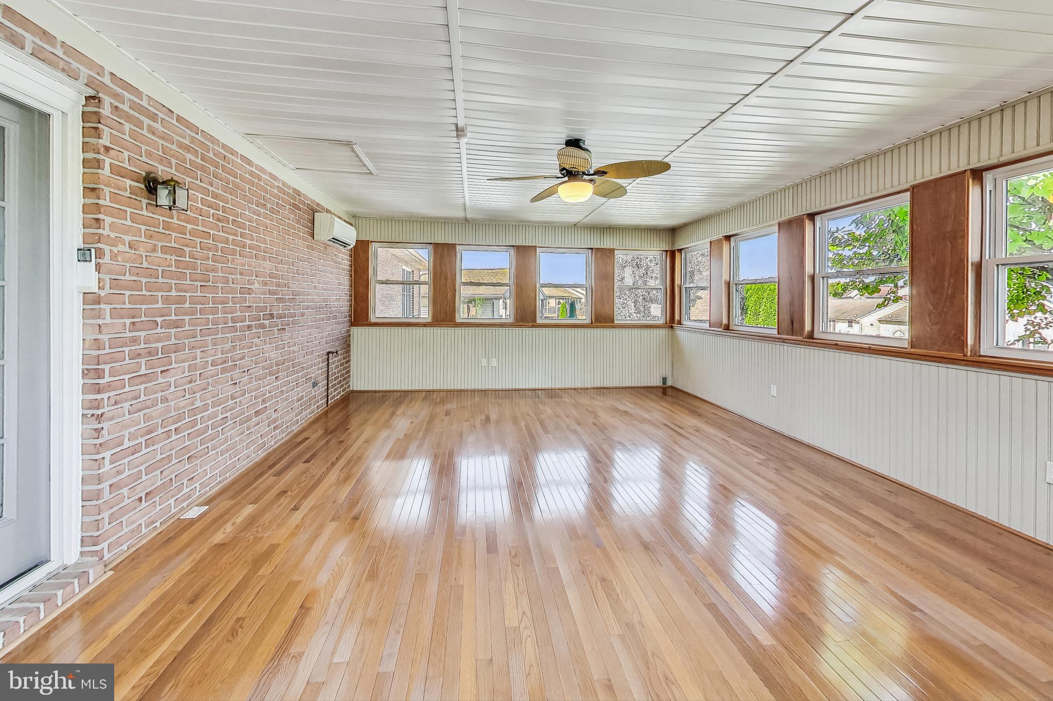 COLONIAL PARK EAST - Residential