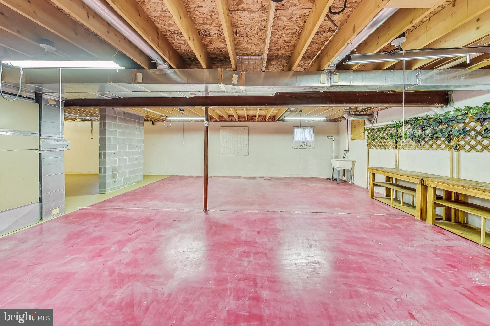 COLONIAL PARK EAST - Residential