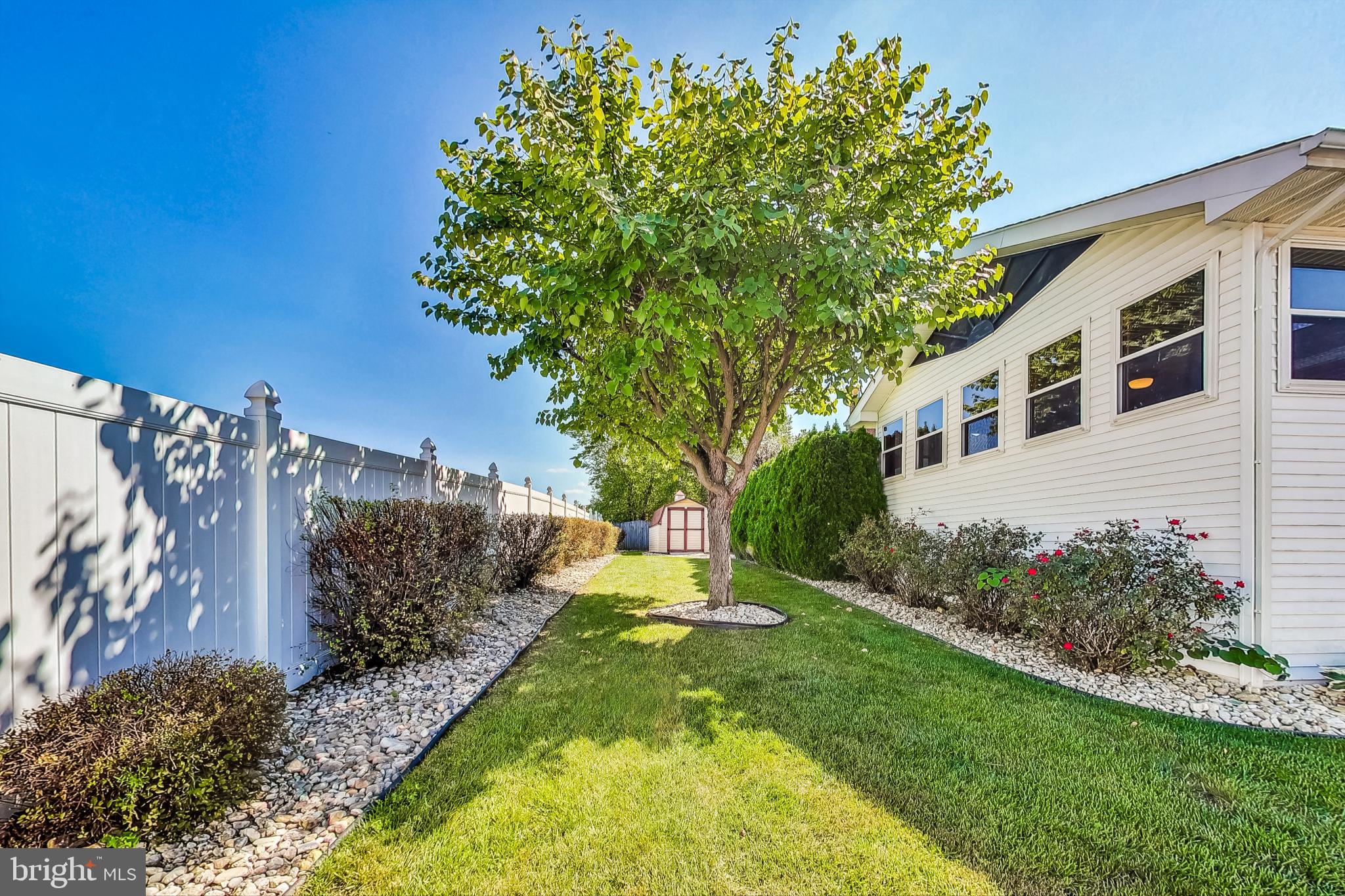 COLONIAL PARK EAST - Residential