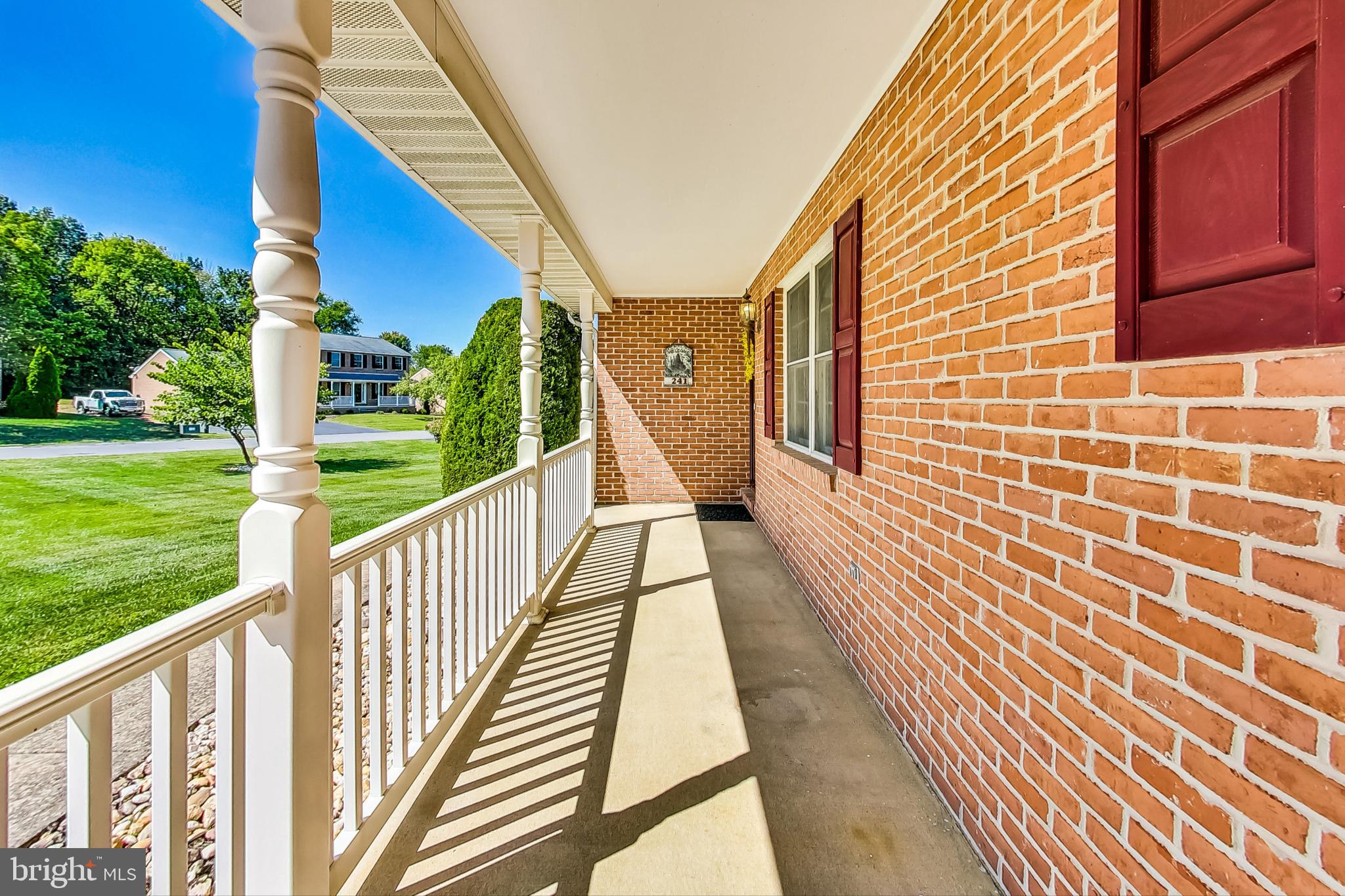 COLONIAL PARK EAST - Residential