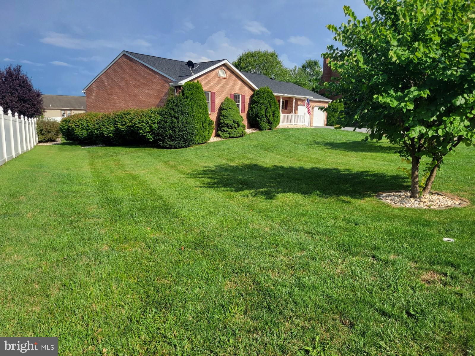 COLONIAL PARK EAST - Residential