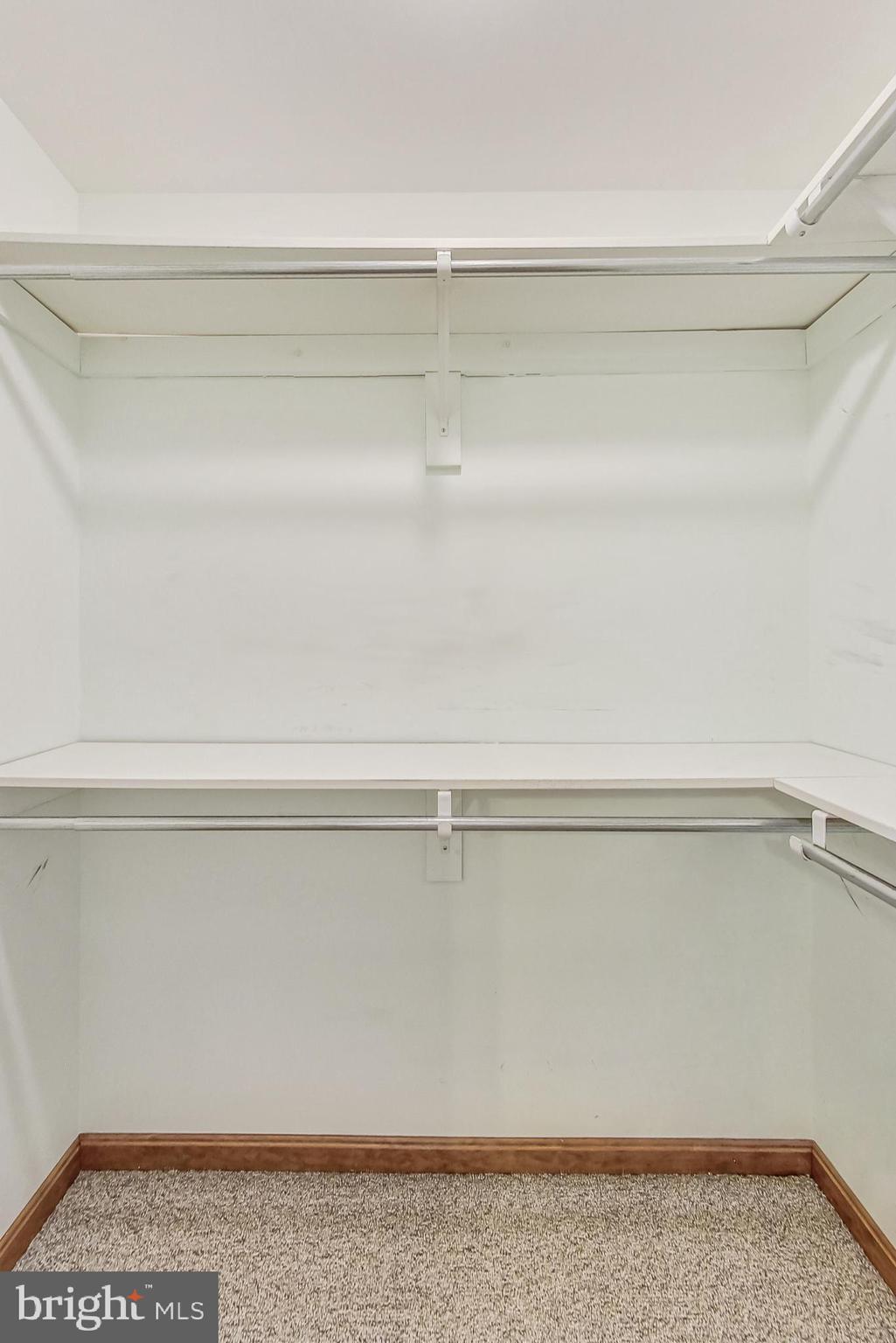 COLONIAL PARK EAST - Residential