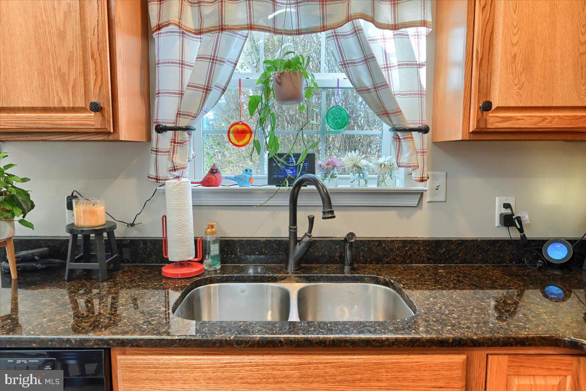 ALLWOOD MANOR - Residential