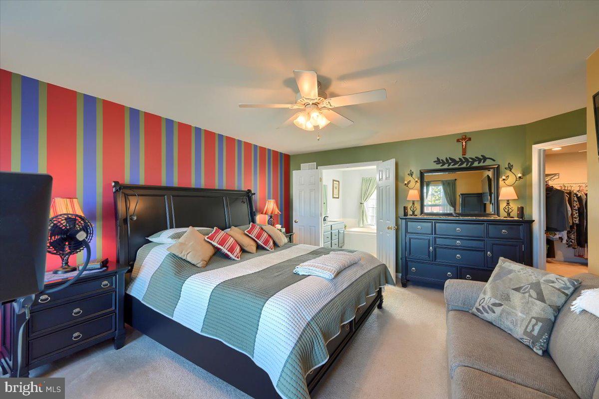 ALLWOOD MANOR - Residential