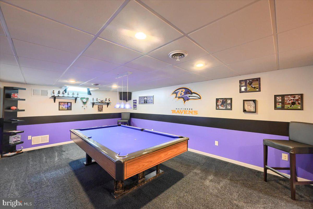 ALLWOOD MANOR - Residential