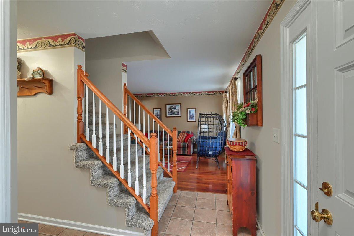 ALLWOOD MANOR - Residential