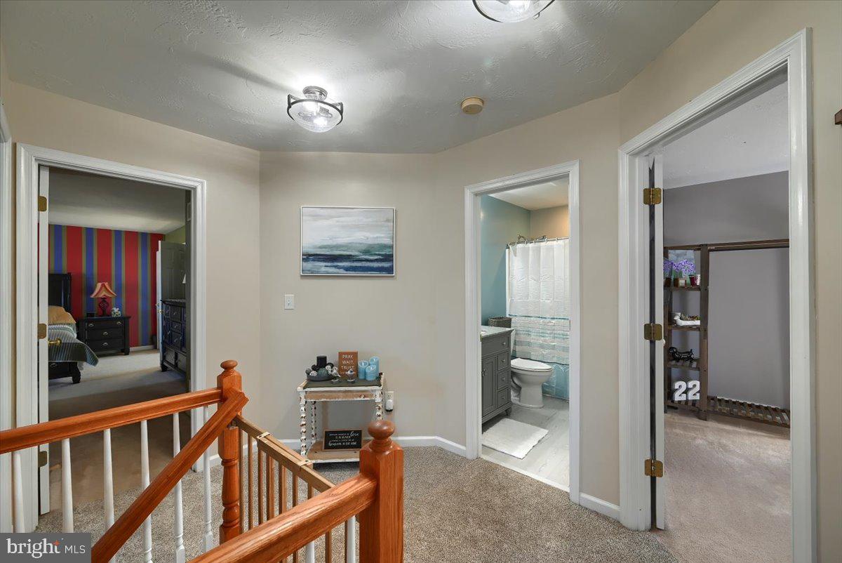 ALLWOOD MANOR - Residential