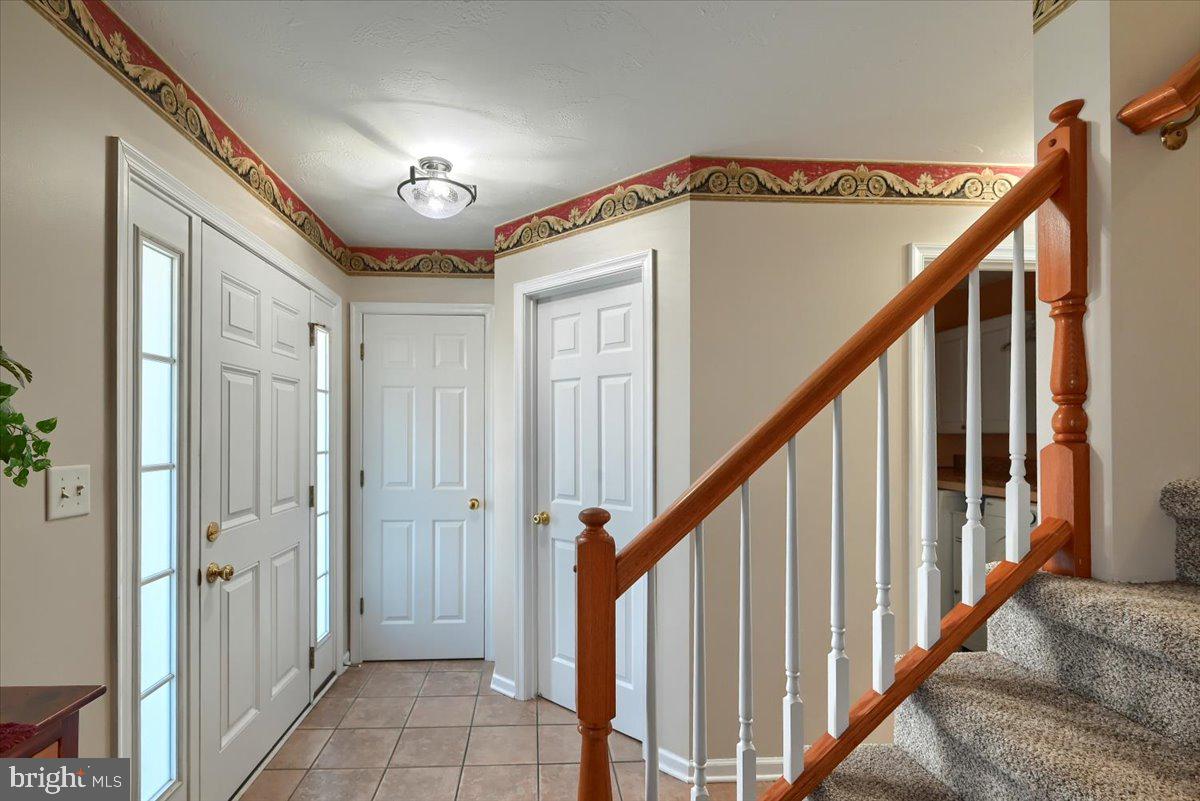 ALLWOOD MANOR - Residential