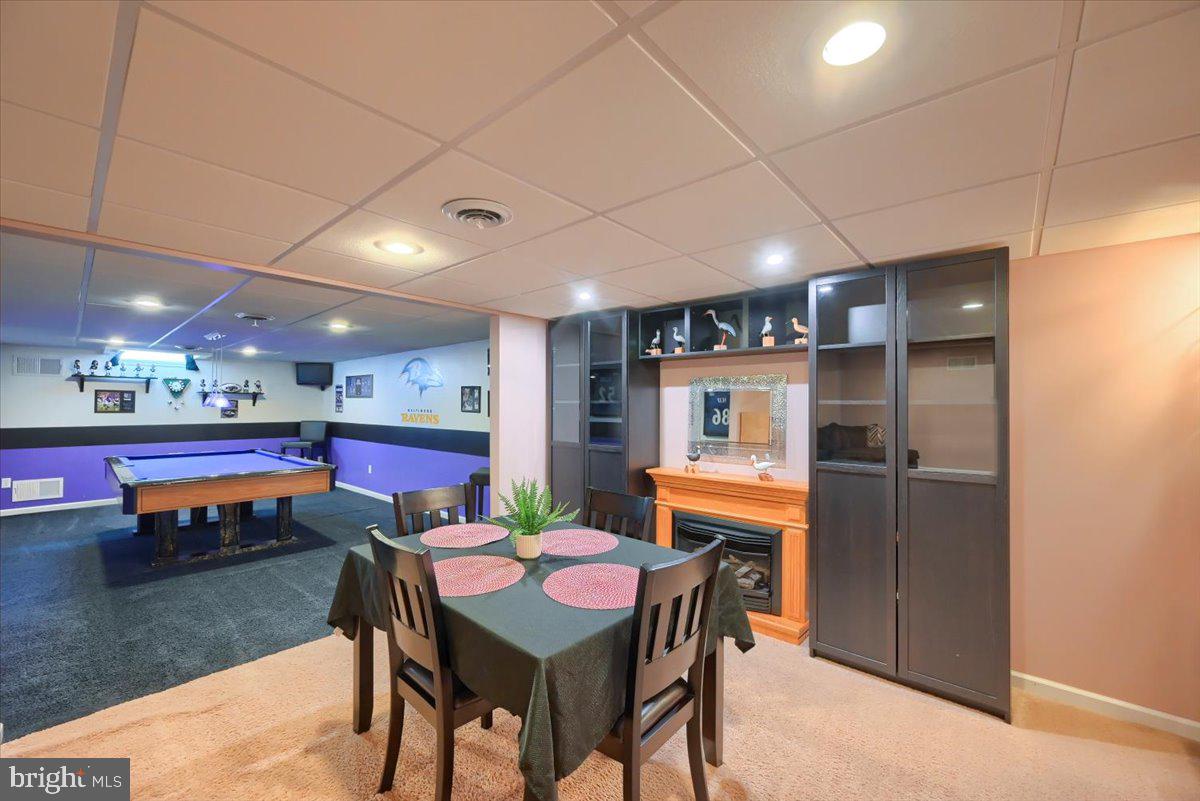 ALLWOOD MANOR - Residential