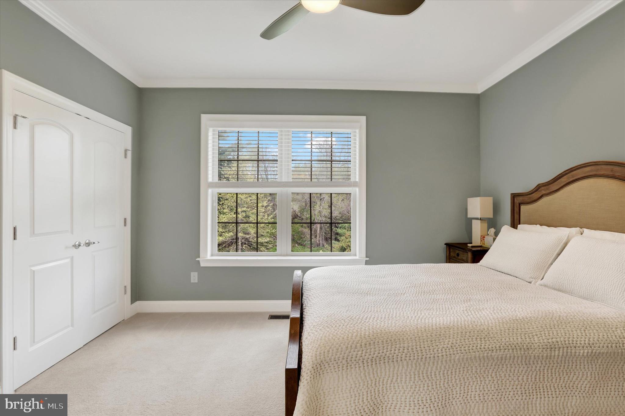 WALDEN SQUARE - Residential