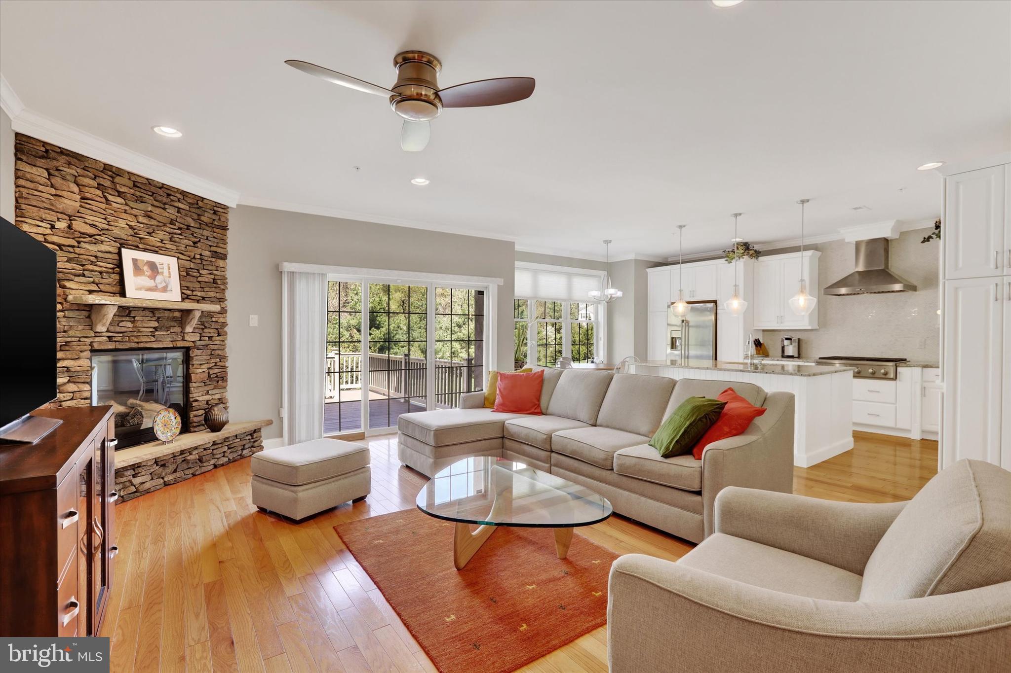 WALDEN SQUARE - Residential