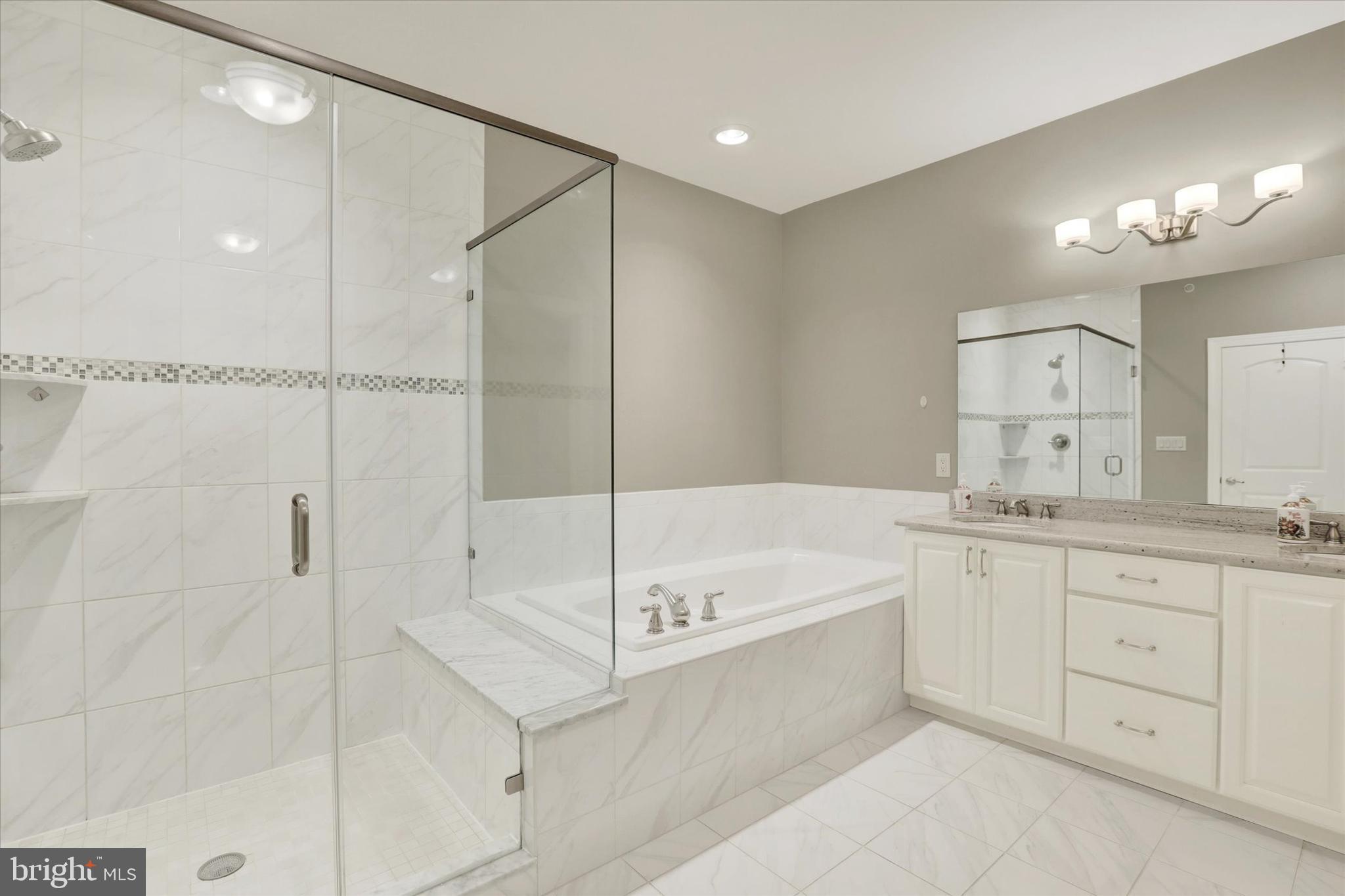 WALDEN SQUARE - Residential