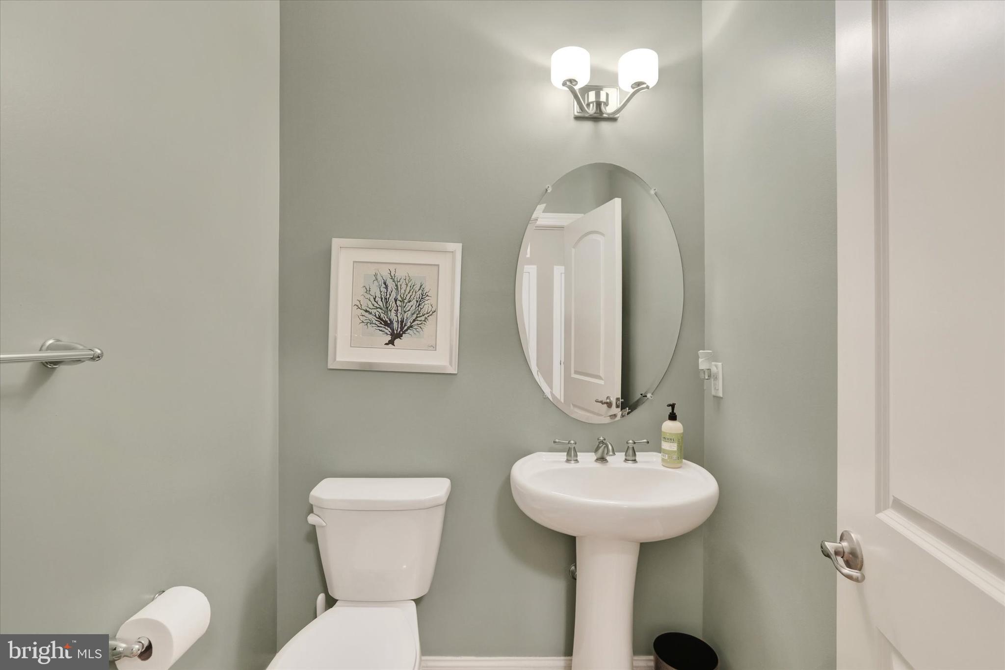 WALDEN SQUARE - Residential