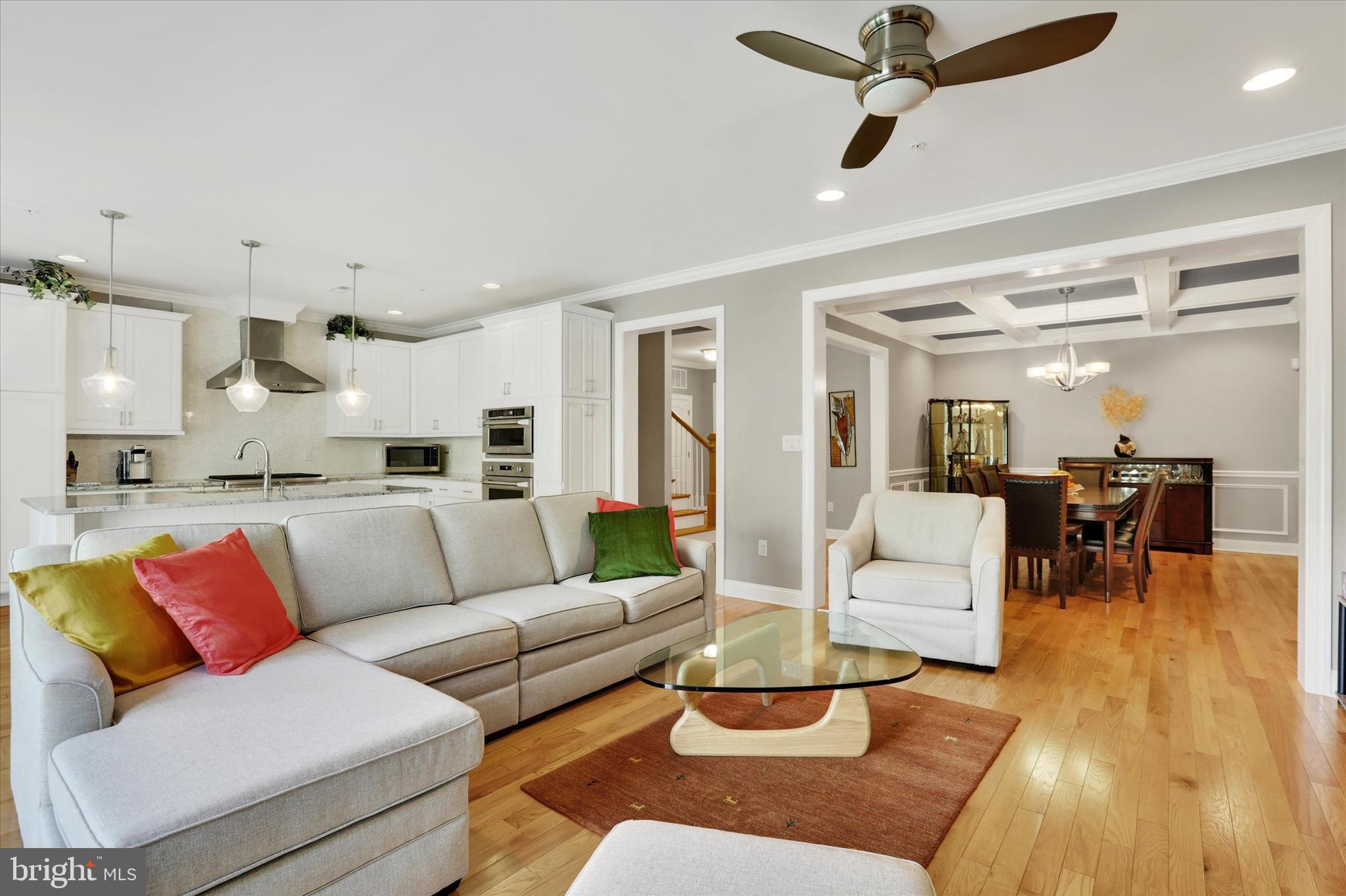 WALDEN SQUARE - Residential