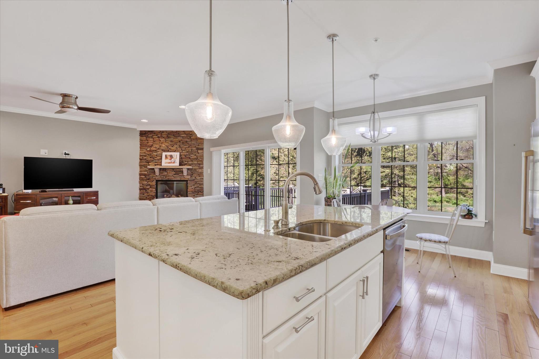 WALDEN SQUARE - Residential